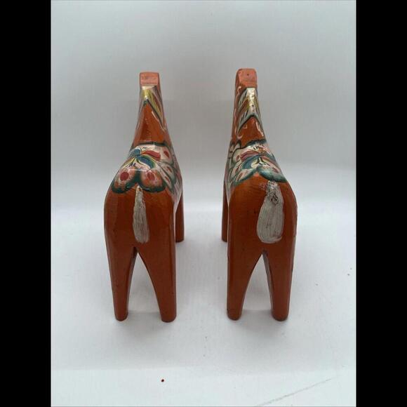 2 Olsson Dala Horse (No Label) Hand Carved Painted Wood Sweden 6” Tall - Picture 6 of 10